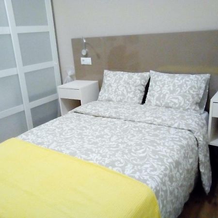 Bed and Breakfast Residencia Compostela 2 Santiago de Compostela Exterior foto