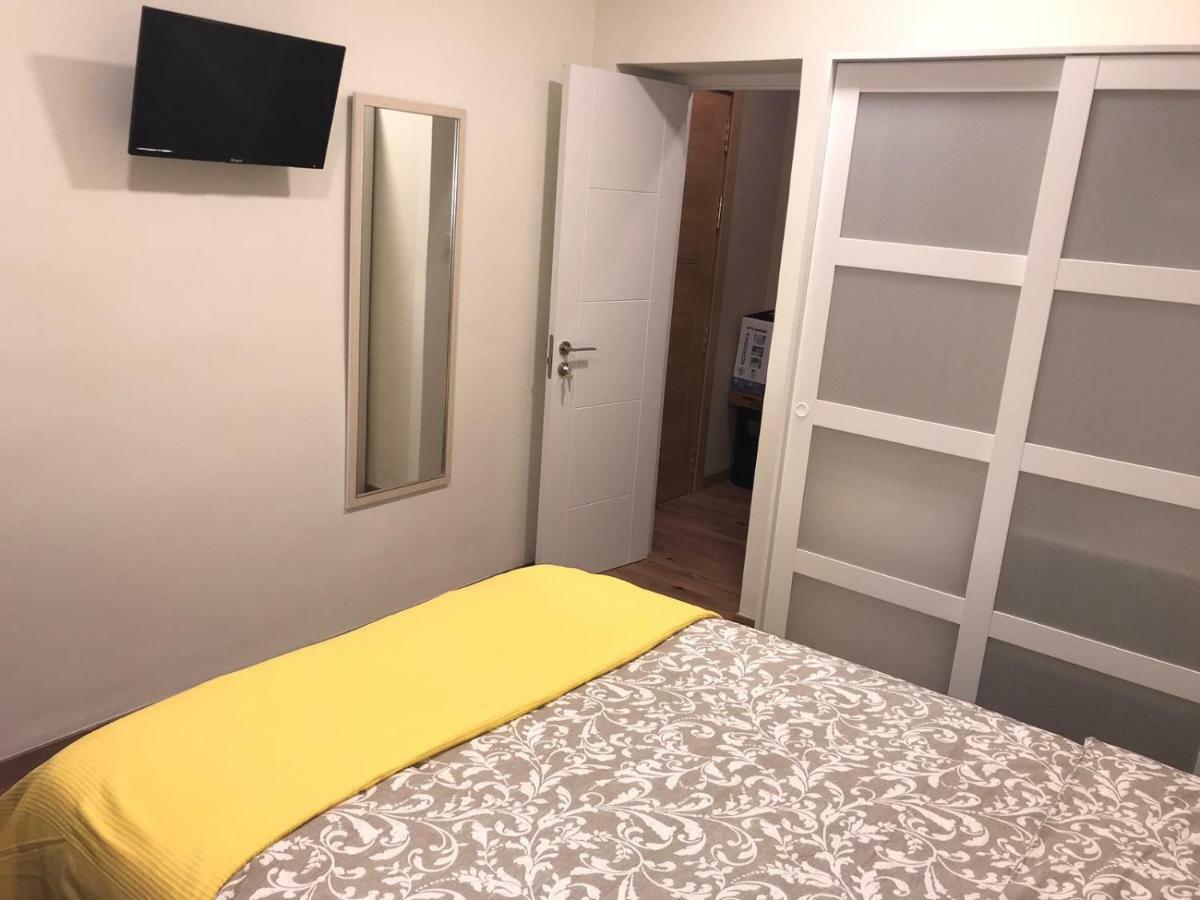 Bed and Breakfast Residencia Compostela 2 Santiago de Compostela Exterior foto
